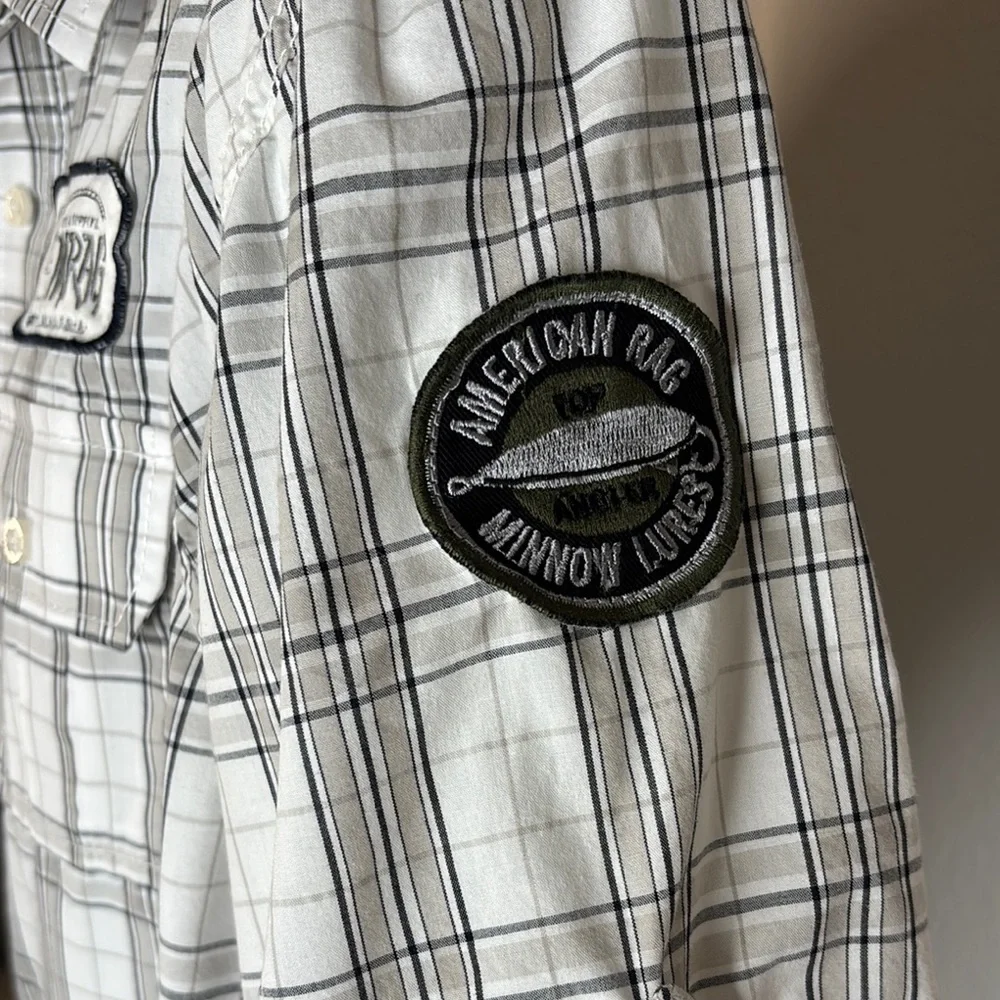 American Rag Plaid Button Down Shirt Casual White Gray Large Patch Details - Picture 5 of 9